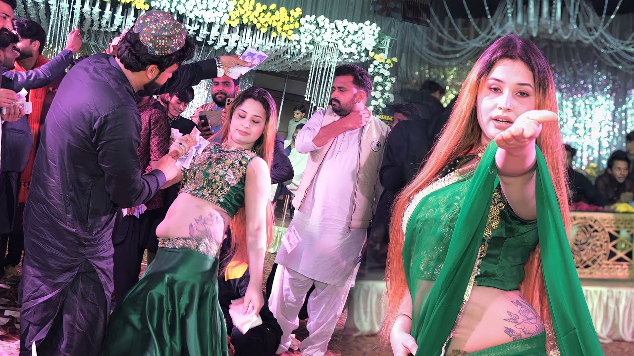 Punjabi Saraiki Song, Palak Naaz Dance Performance Shaheen Studio 2025