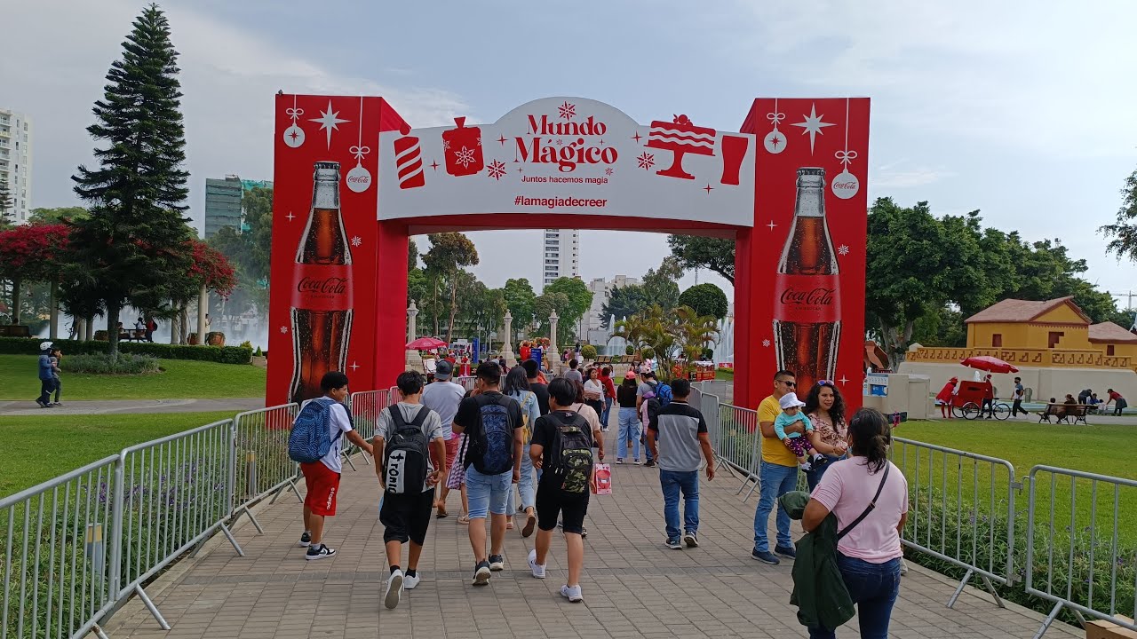 MUNDO MÁGICO DE COCA COLA EN EL CIRCUITO MÁGICO DEL AGUA DEL PARQUE DE LA RESERVA 🥤❄️🎄🎅🤶🧚🐻‍❄️