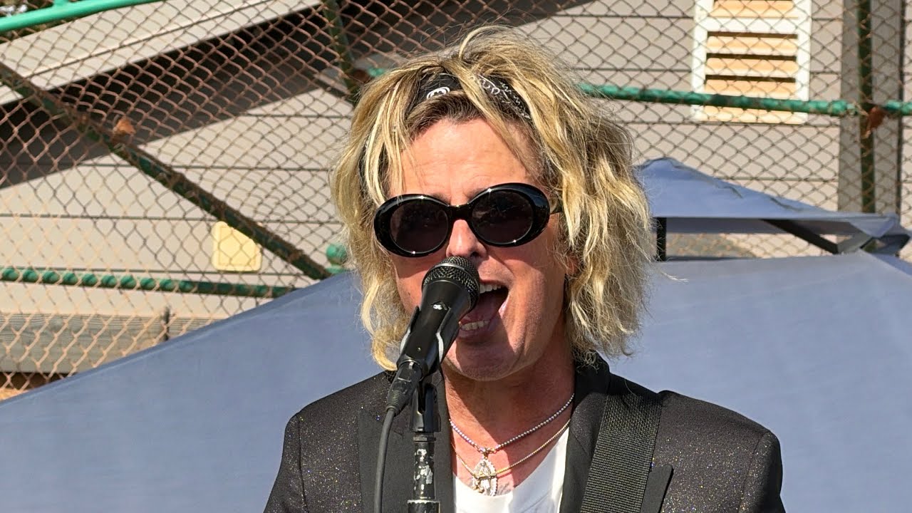 The Coverups (feat. Billie Joe Armstrong of Green Day) &ldquo;Crazy Train&rdquo; @Rodeo, CA 9/26/26