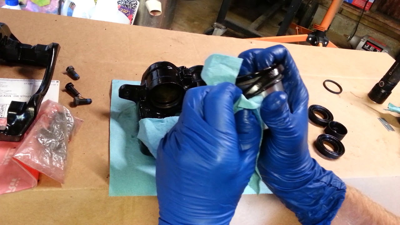 The Secret for Caliper Piston Dust Seal Installation