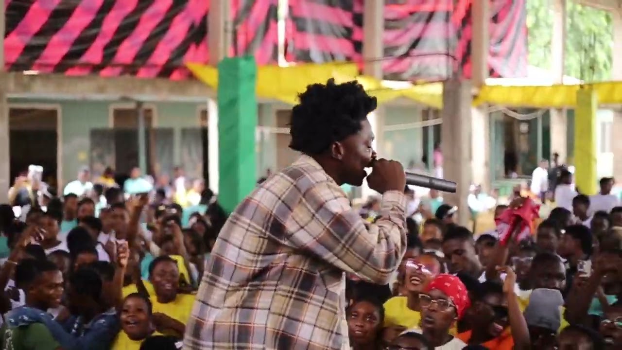 Cojo Rae performs with Uptee @KSTS shs _src week celebration 2024