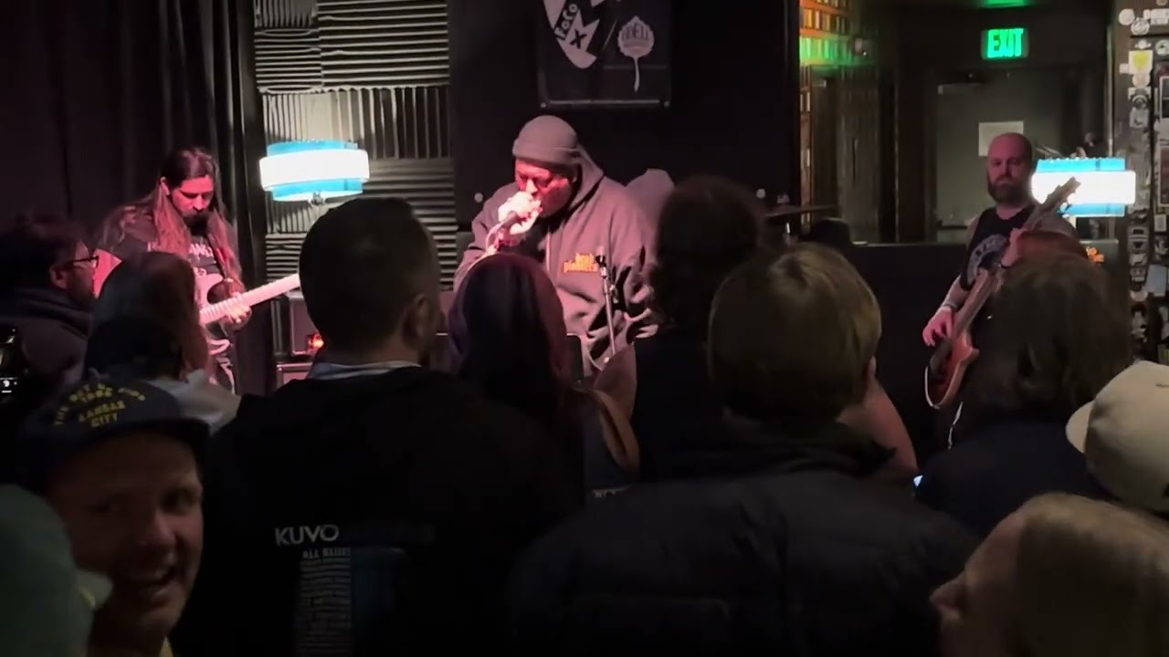 Dead Pioneers - Political Song (live) @ FoCoMX 2024