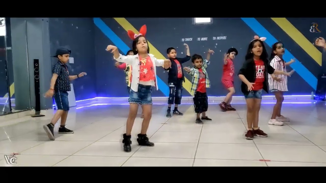 Tu Cheez Badi Hai Mast || Kids Dance || CHOREOGRAPHY || Lord Dance Centre || Bhuwan Rao
