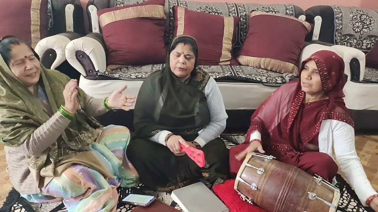 राधा रानी की पायल बजी