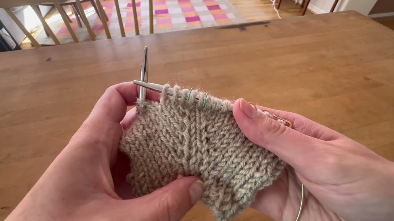 left handed - Knitted increase, left & right // Räta raglanökningar åt vänster & höger, vänsterhänt