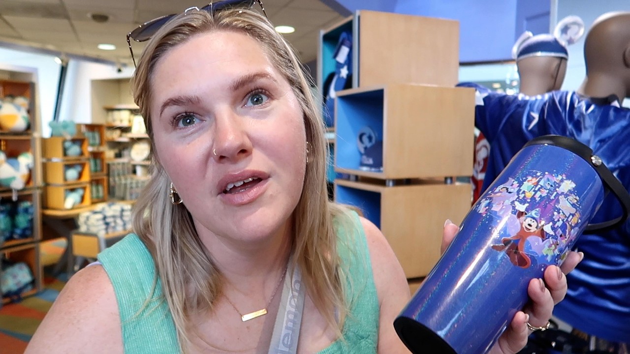 Disney Date At Steakhouse 71, Cleaning Our Cluttered Room Of Shame & Dyeing My Eyebrows! | Home Vlog