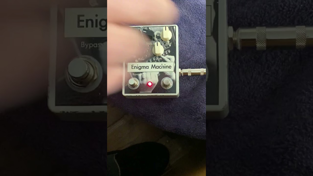 Enigma Machine - MidFi Clarinot Clone - Extreme delay and Fuzz