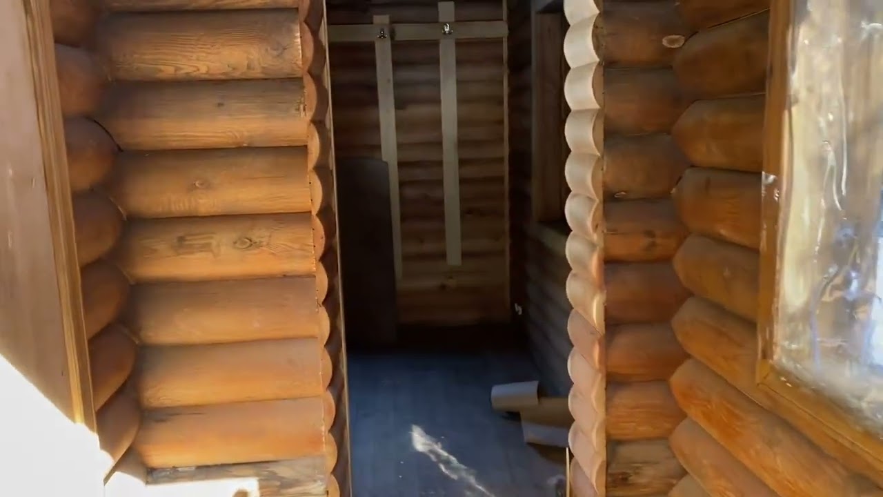 Алматы. Хижина в горах. Бутаковский водопад / Almaty. Hut in the mountains. Butakovsky waterfall.