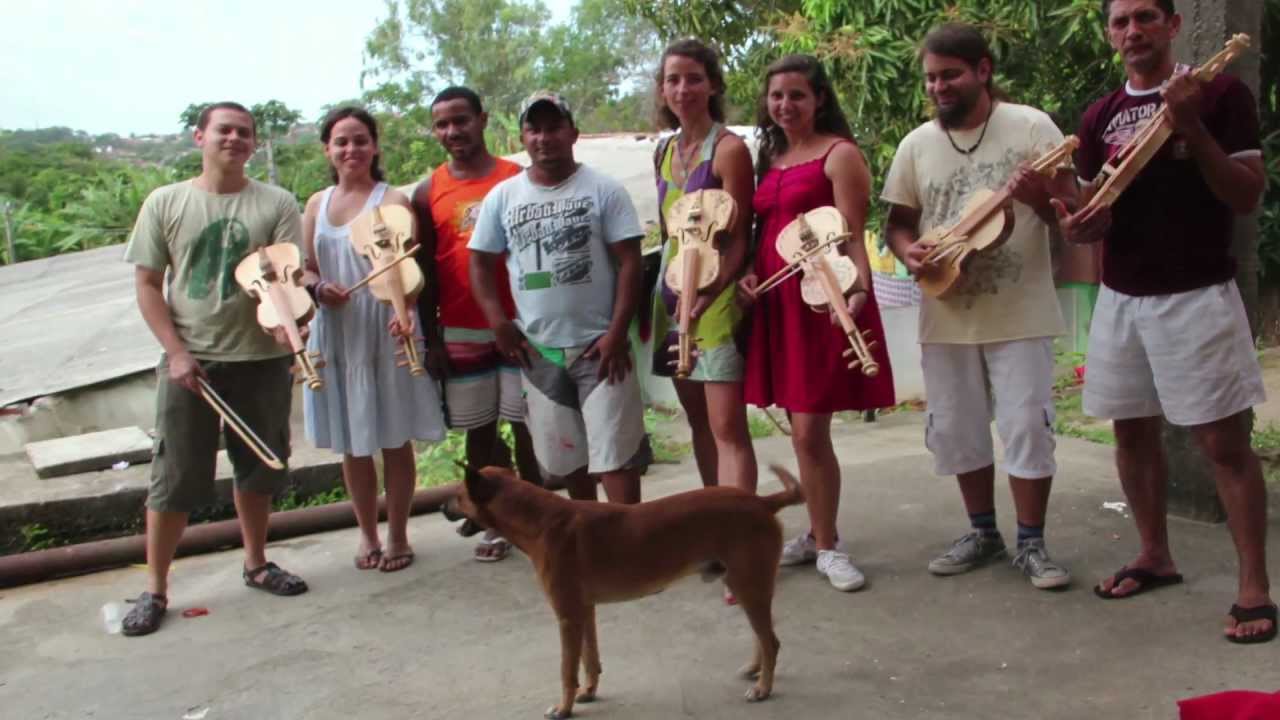 Curso de construção de Rabeca com Dinda Salu