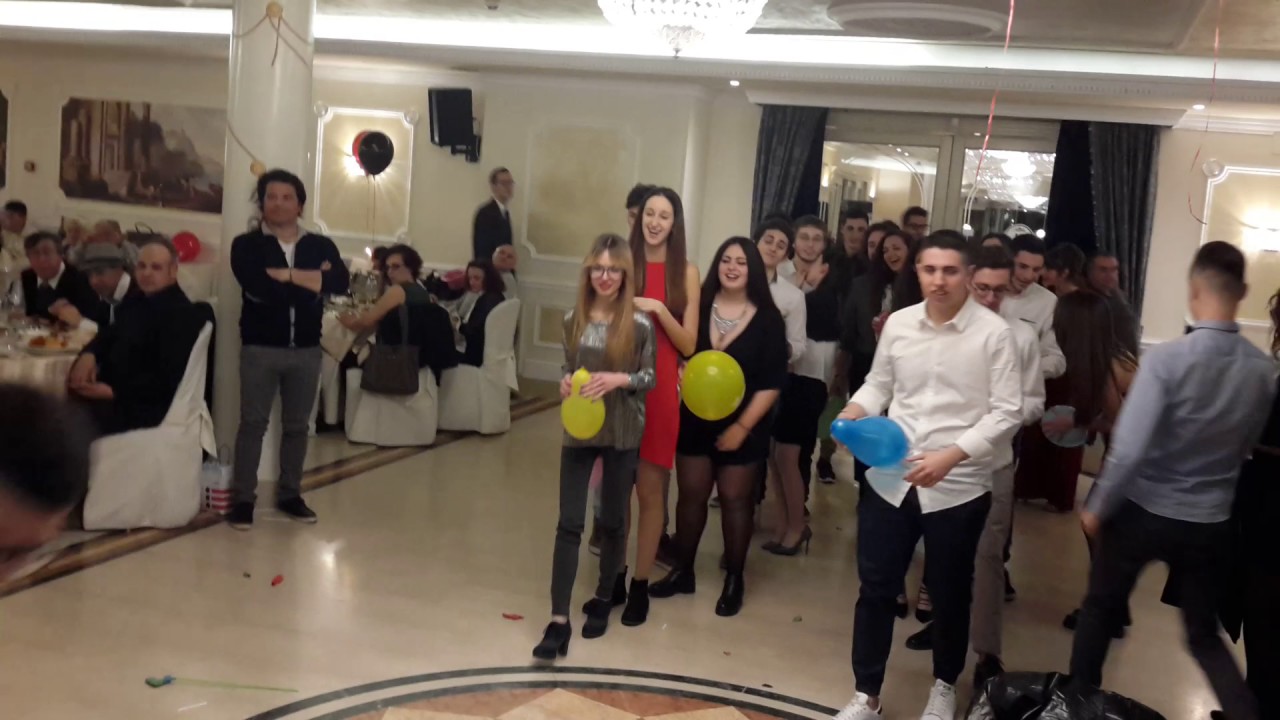 Giochi per compleanni e feste di 18 anni - Villa Medici - Animazione Francesco Barattucci Showman