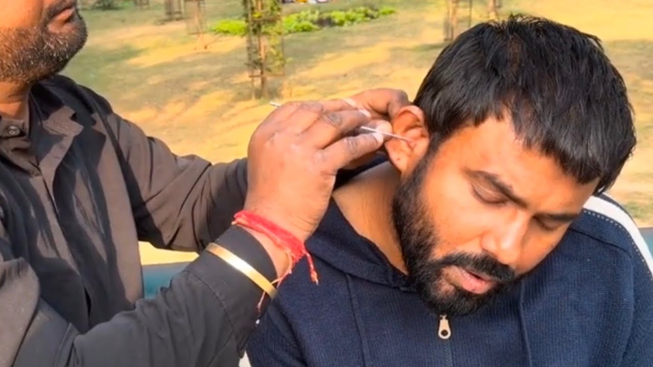 One-hour Ear Cleaning in India &ndash; Surprisingly Relaxing Experience! | ASMR Street Barber