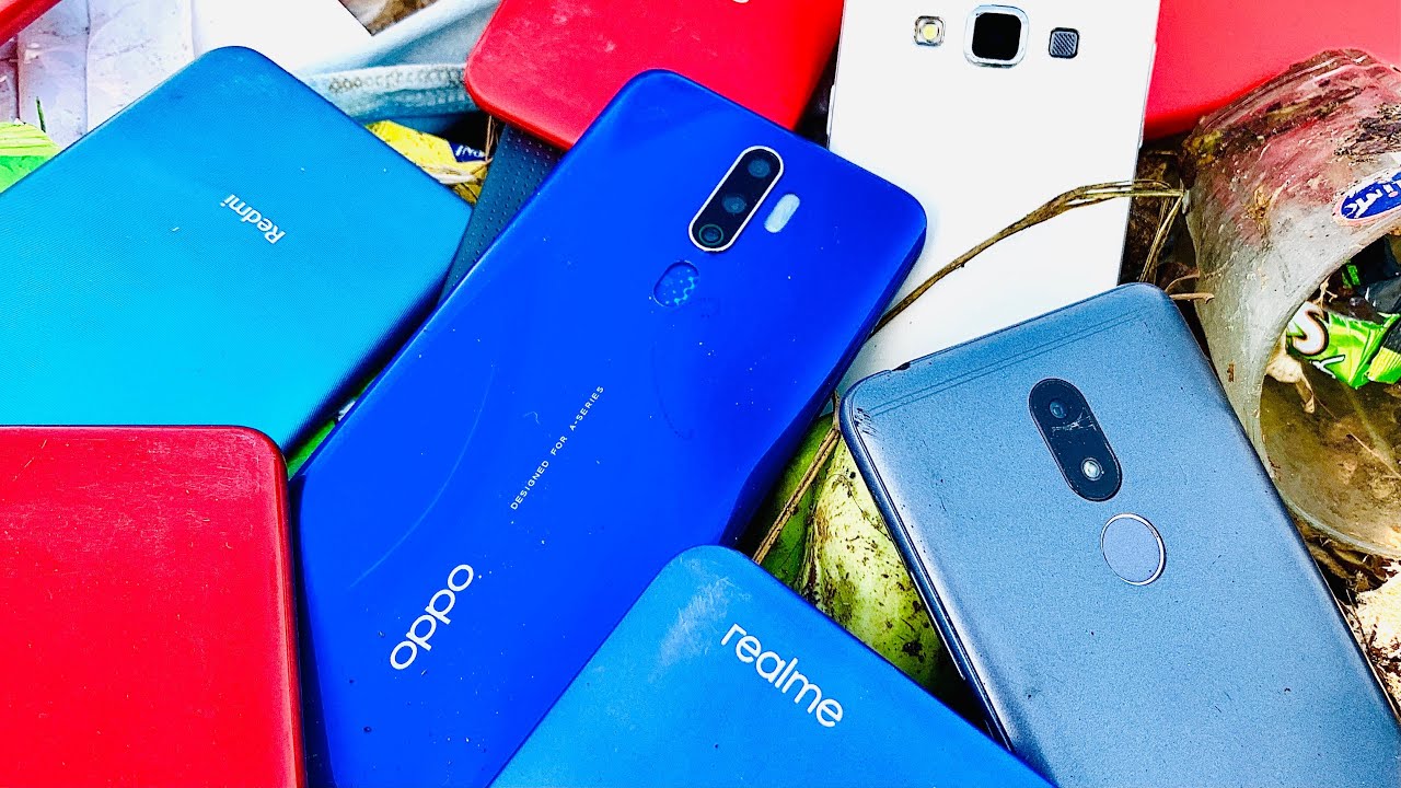 Restoring Abandoned Destroyed Phone, Found a lot of broken phones!