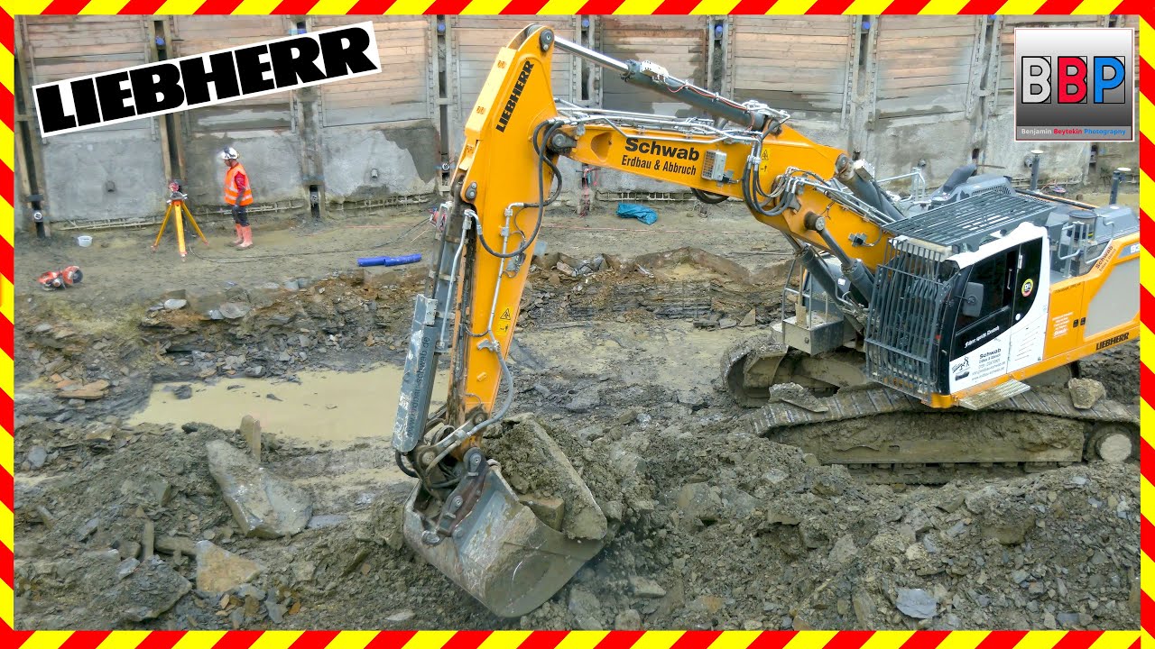 Liebherr R 930 VA in Mega Baugrube #excavator #liebherrbagger #digger