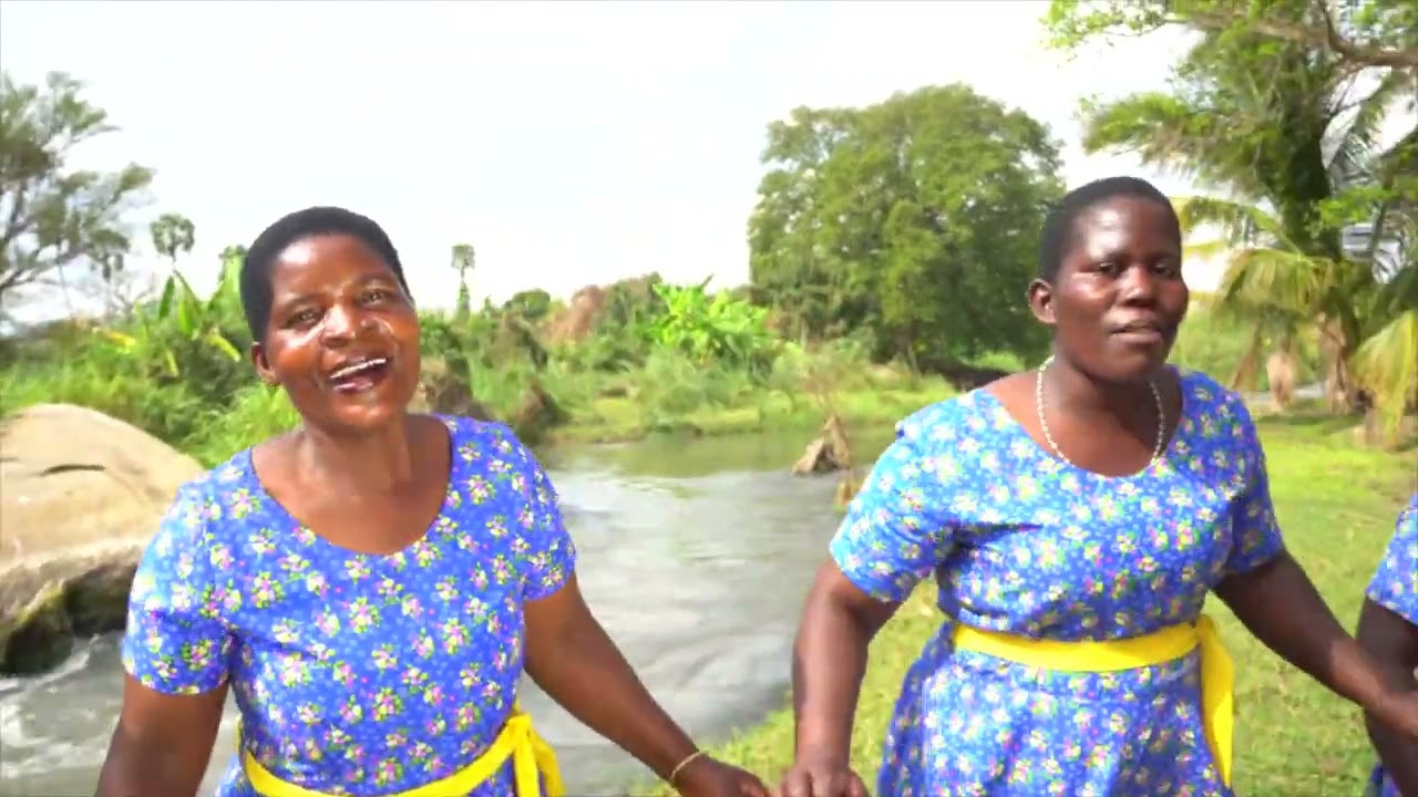 Kumwamba Mulungu poona_-_St Bernadette Women Choir Lisungwi Parish (Dzundu)