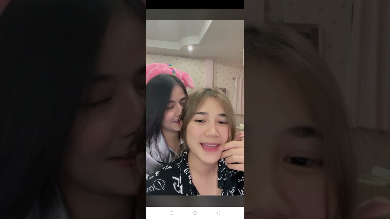 ออมชี่ไลฟ์ในเพจaommy gamer