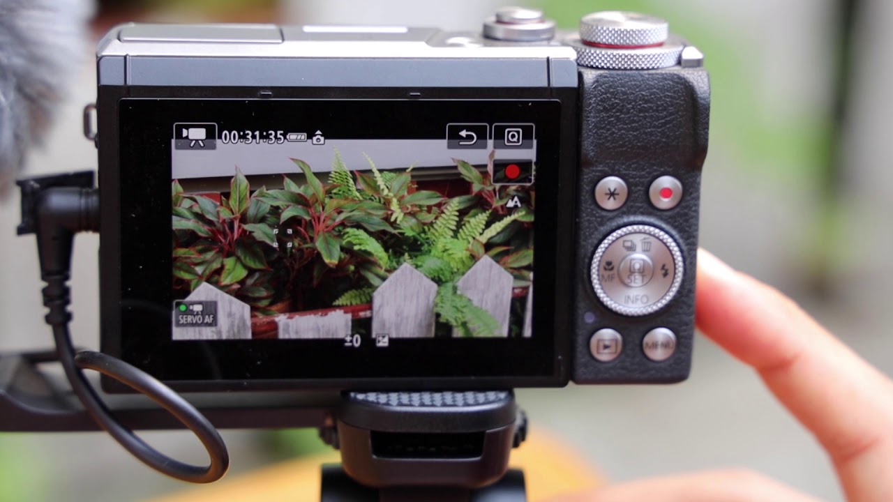 Canon G7X Mark III with Remote Bluetooth BR-E1
