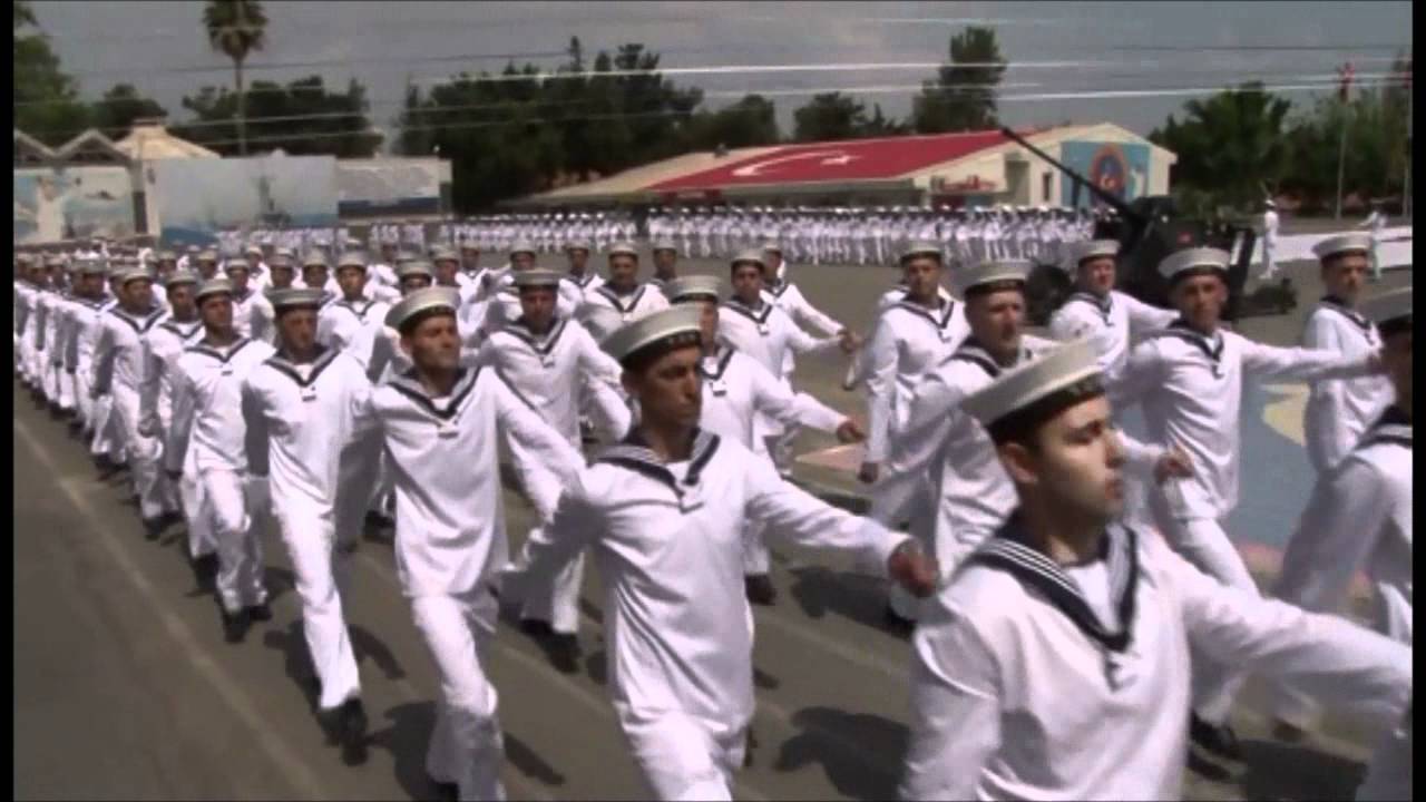 İSKENDERUN DENİZ ER EĞİTİM ALAYI 2011/1 KISA DÖNEM TÖREN GEÇİŞİ