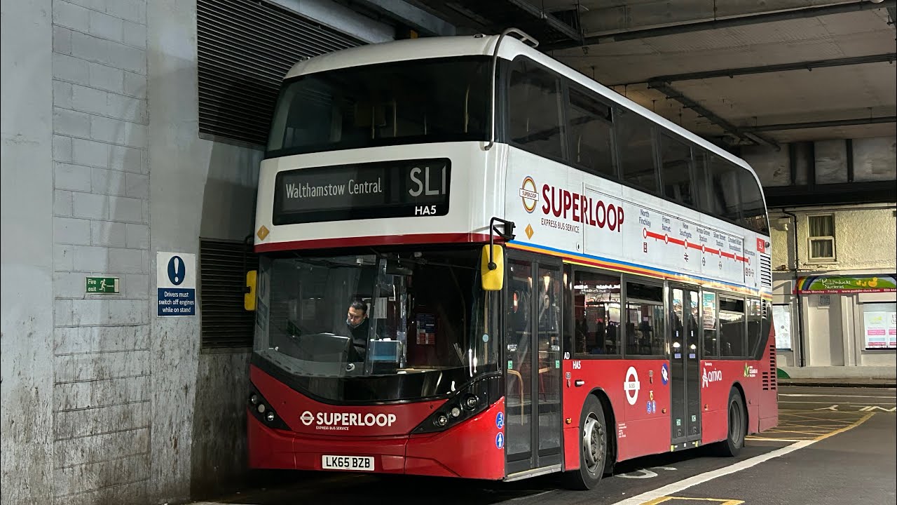 FRV. Arriva Superloop Route SL1. Walthamstow Central - North Finchley. E400H City HA5 (LK65 BZB)