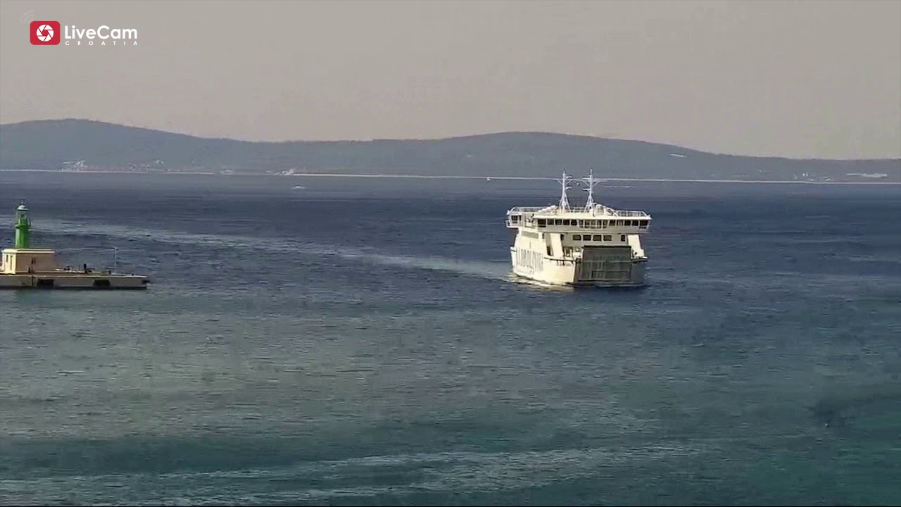 Split, trajektna luka, riva - HD okretna kamera - 16.7.2019.