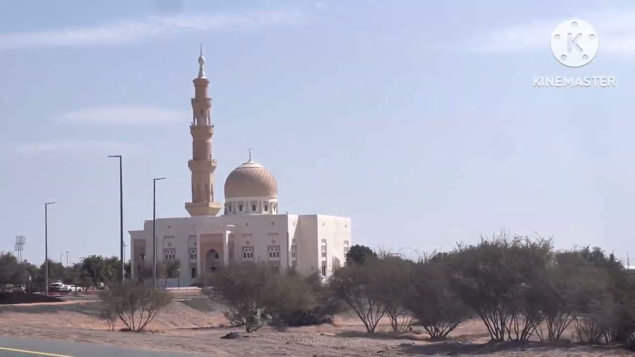 الطريق إلى  كلباء  في إمارة الشارقة