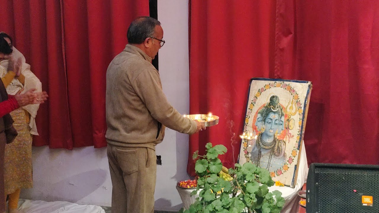 “LIS BHIMTALमें प्रधानाचार्य, शिक्षकों और विद्यार्थियों द्वारा भोलेनाथ की आरती, गूंजा हर-हर महादेव 🙏
