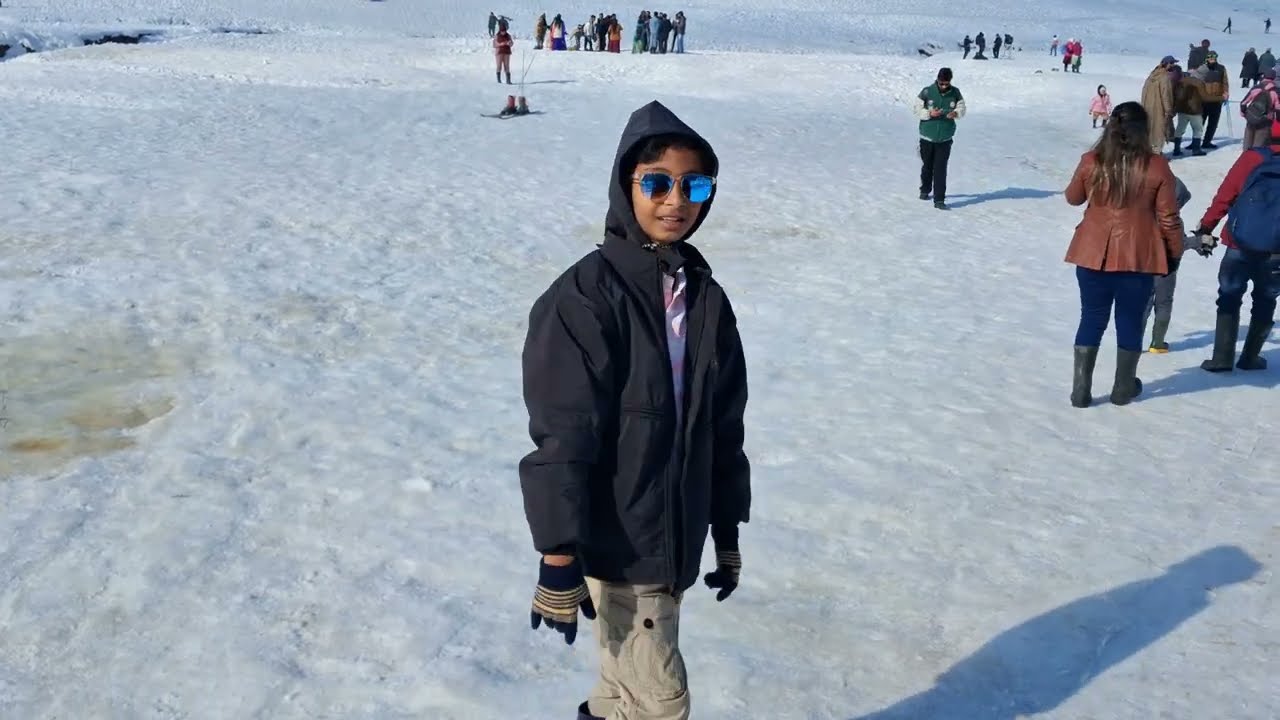 Gulmarg in Winter 2025 ❄️ | Kashmir’s Snow Paradise