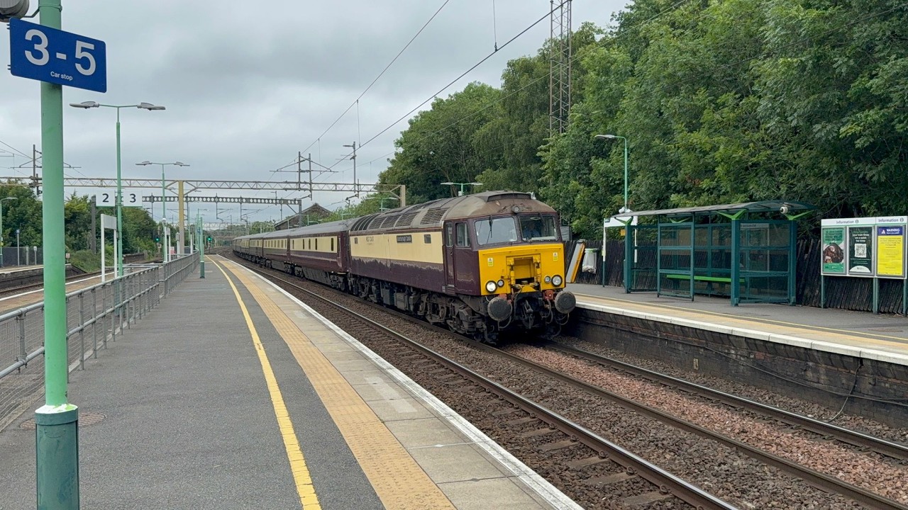 WCR 1Z64 57313 TNT 57601 with the Northern belle Manchester Vic to AScot