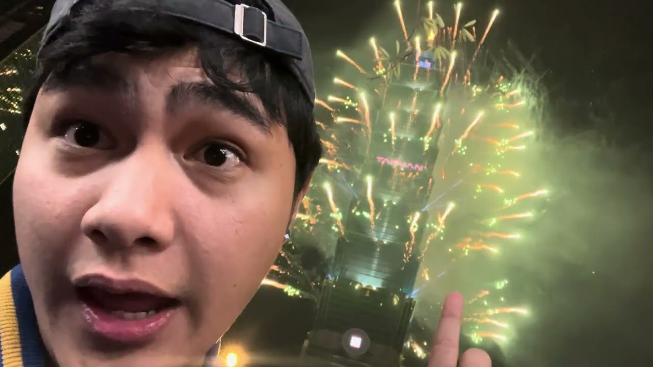 HAPPE NEW YEARR!!