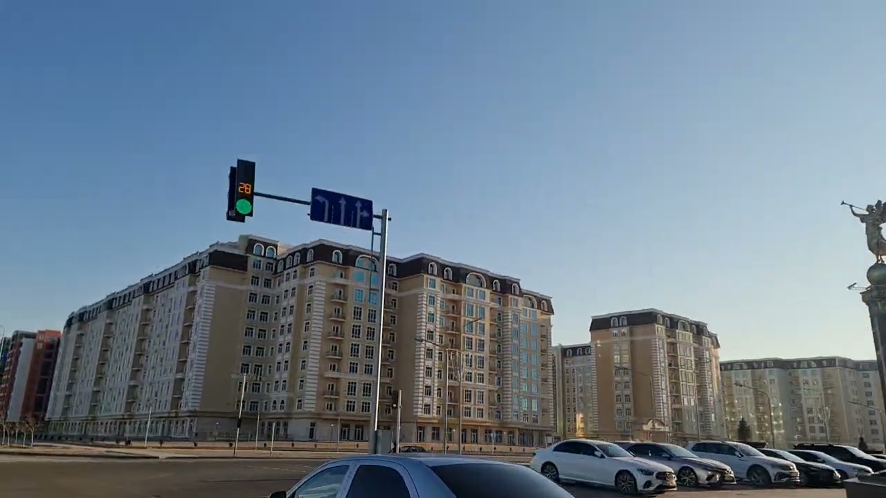 Строящийся Актау вид с машины 19 марта 2022 года.