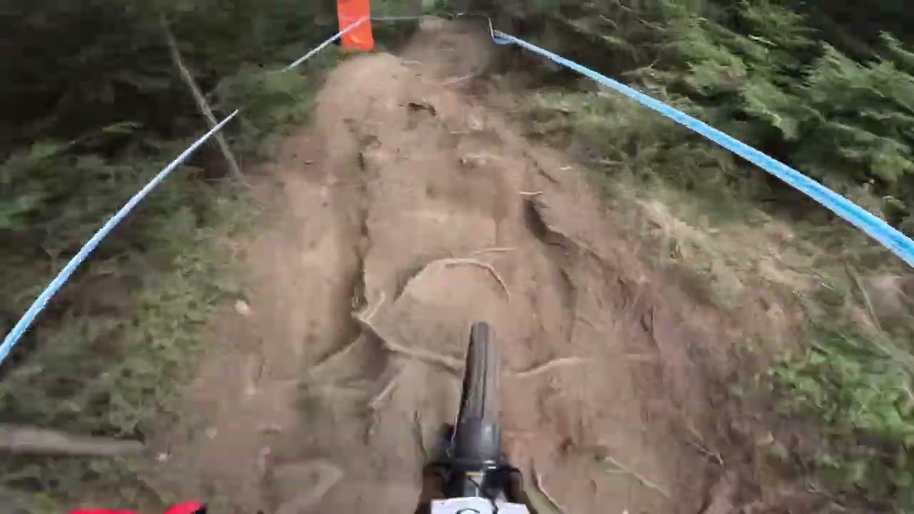 Przejazd finałowy Wojtka po 3 miejsce Elita na Mistrzostwach Polski Downhill Czarna Góra 2024