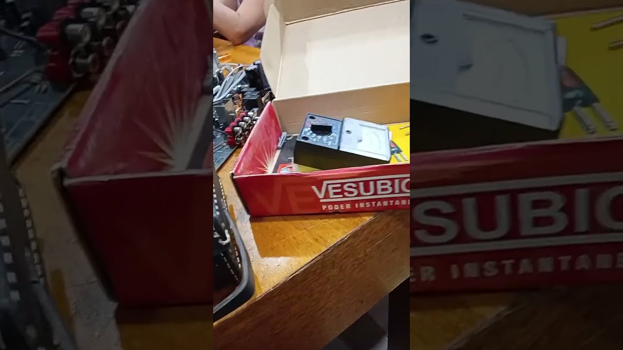El Vesubio y tester antiguos