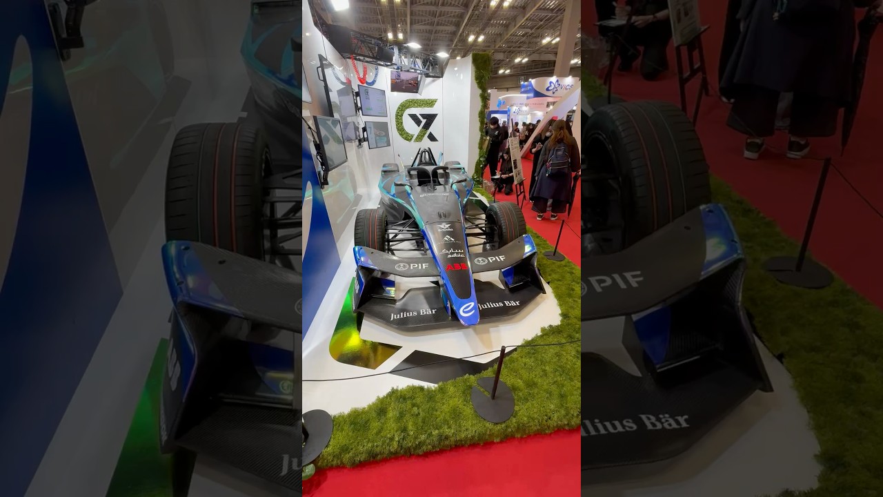 Formula E racing !! Mobility Show P-63 