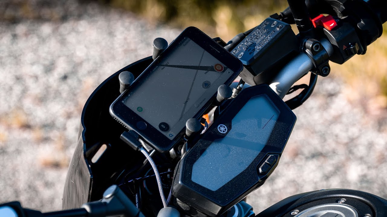 Wiring a Phone Charger on a Motorcycle  [EP.02]