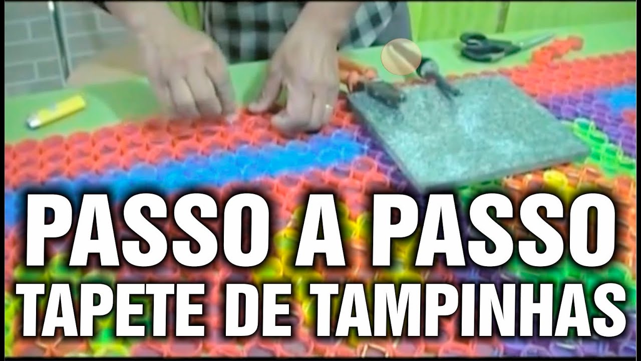 Como fazer um tapete usando tampinhas de garrafas pet.