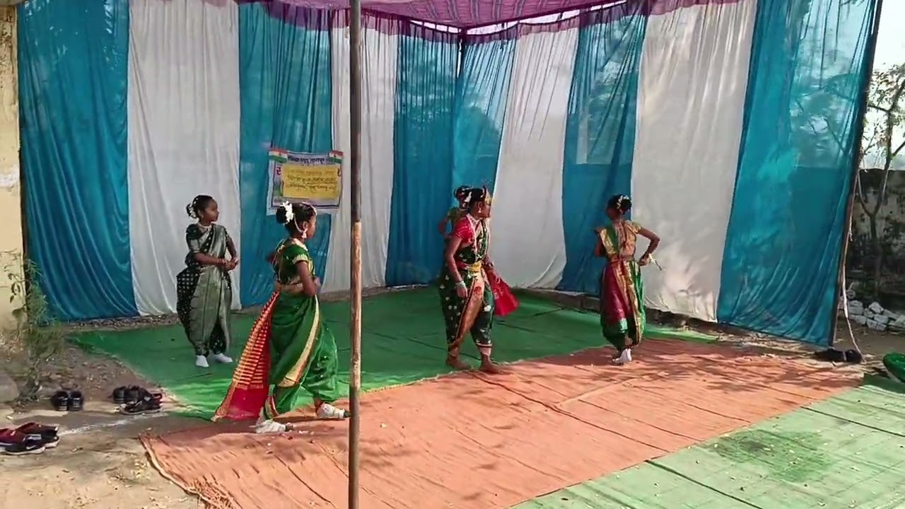 Aai Tujh deul.... #primaryschool#culturlprogram#dance #marathisong #zpschool #zppskhidki#education 