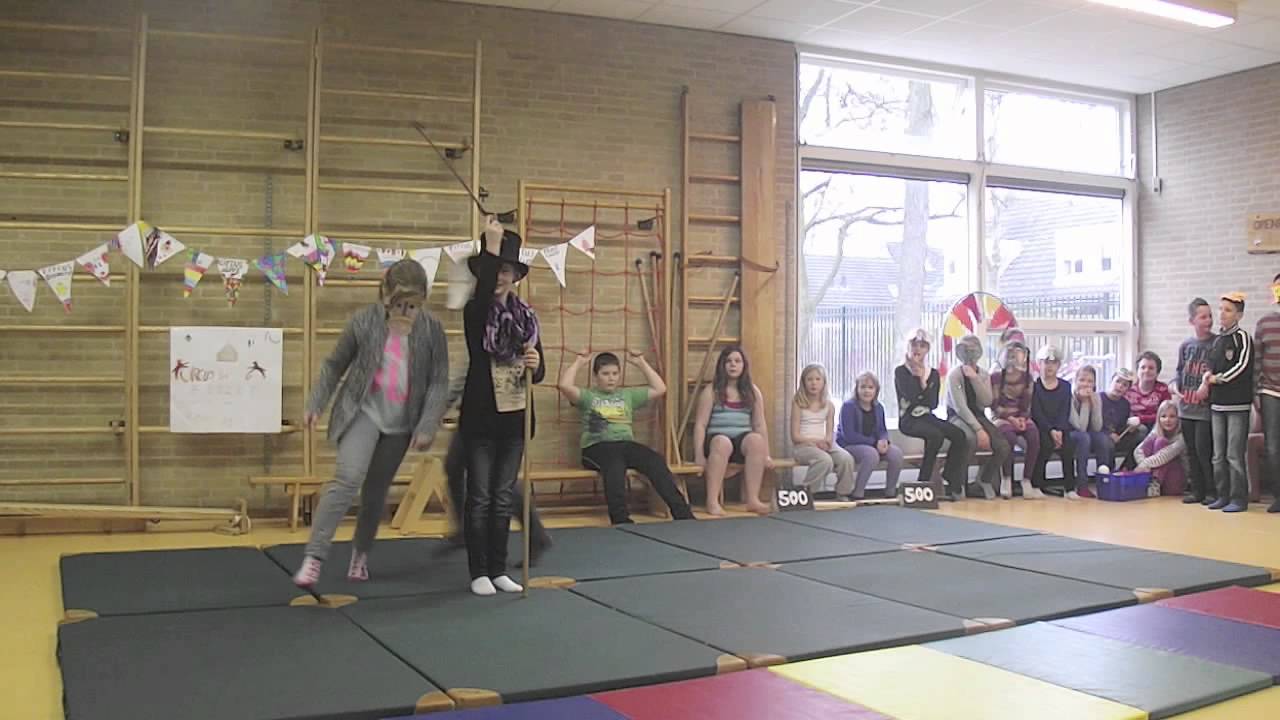 Circus voorstelling groep 6 obs de Kleine Dollard