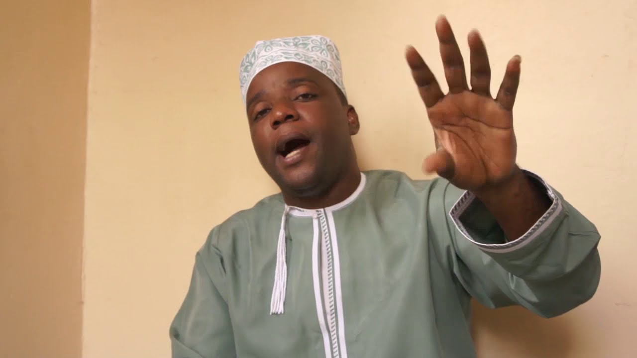 NDOTO ZA KUOTA UMEVAA NGUO ZA RANGI TOFAUTI ZINA BIASHARA GANI