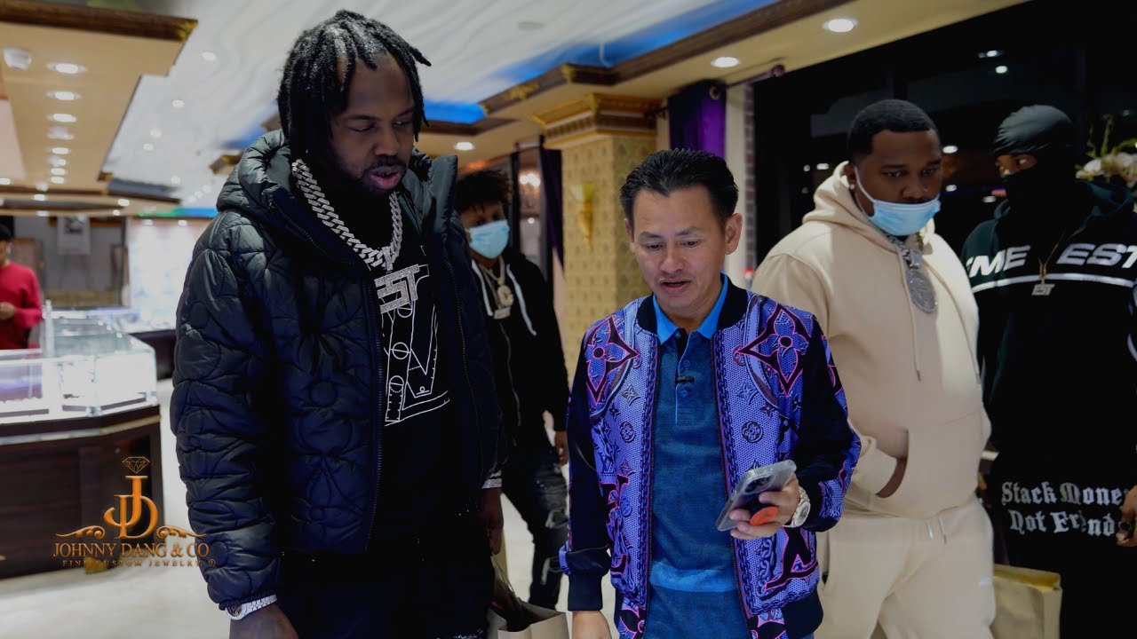 EST GEE Upgrades His Grill To The Newest Cut Created by Johnny Dang