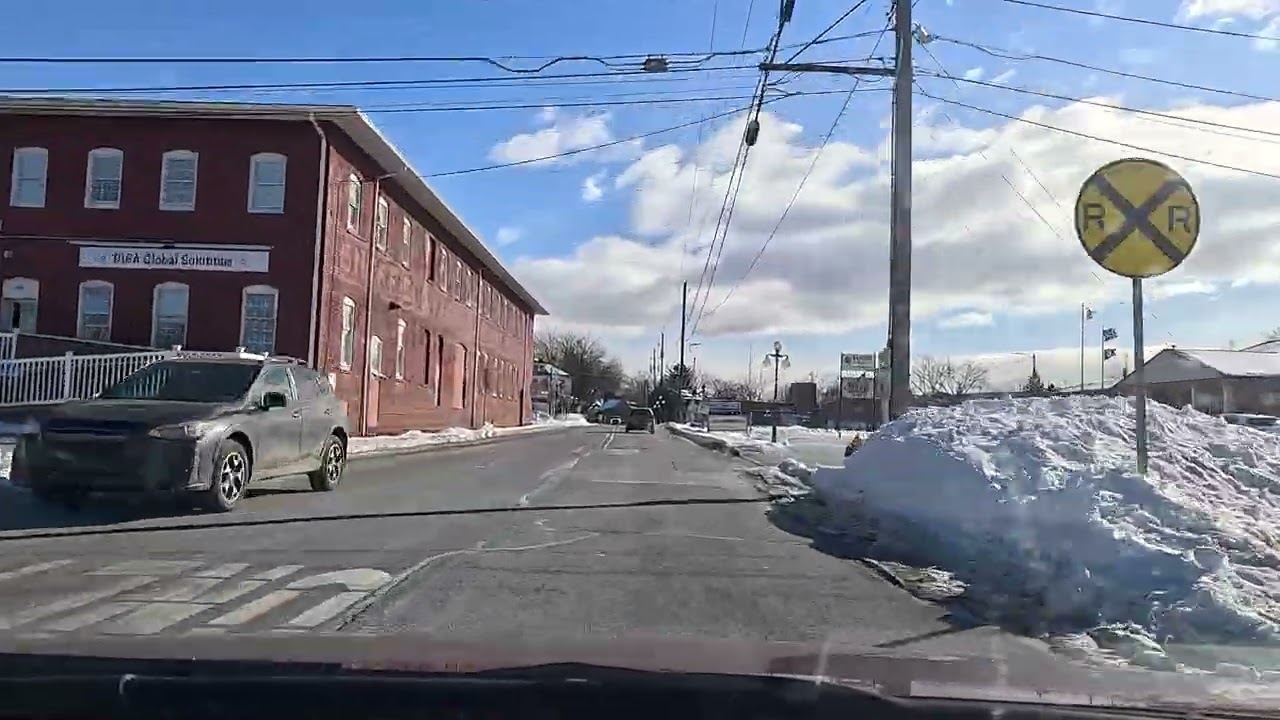 Driving into central Lewisburg (02/08/2025)