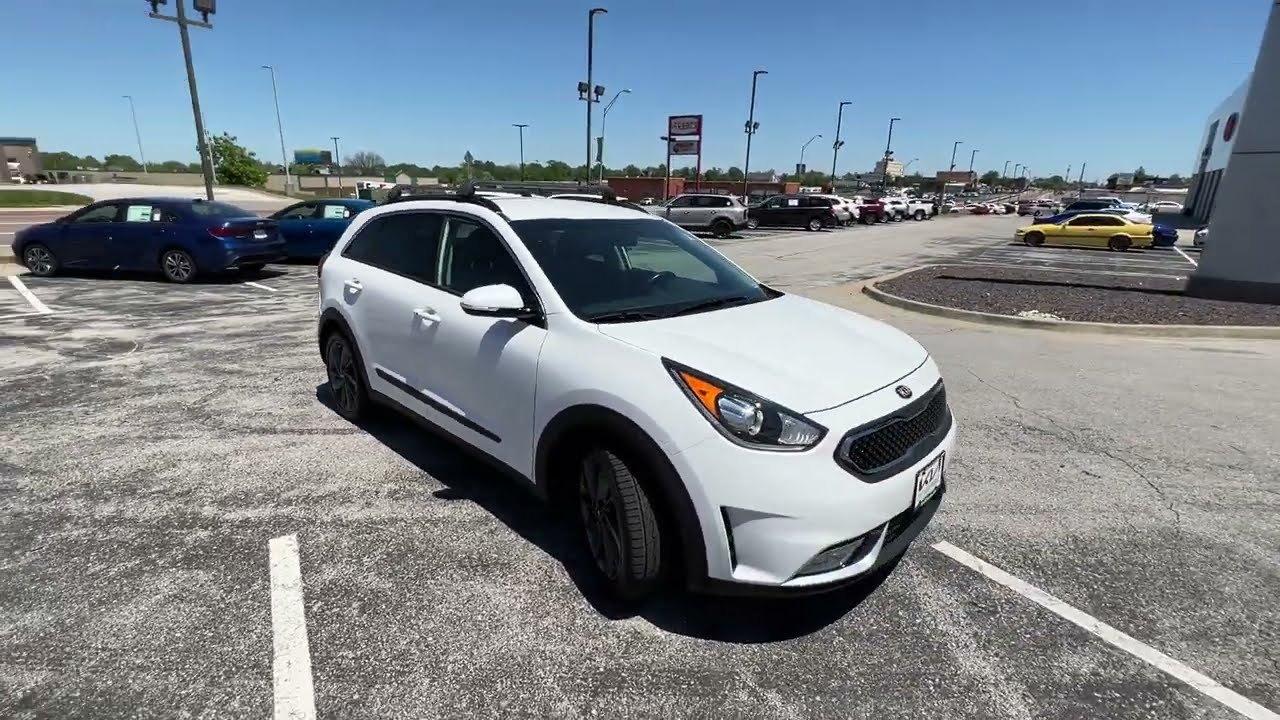 2017 KIA Niro Touring Walkaround