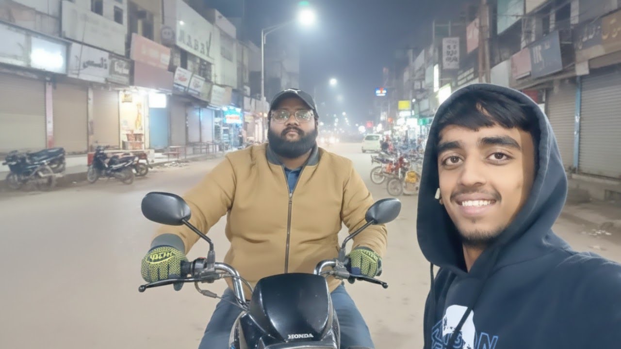 Raat Mein Bike Ride Per Nikal Gaye🤩 Munib Bhai Ko Lagi Sardi🥶 2 Surprise Entries Se Mil Liya🙏