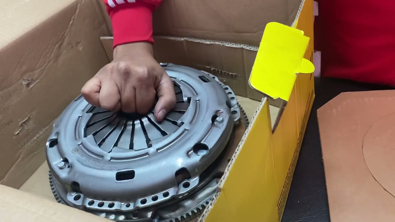 changer kit embrayage (volant moteur)