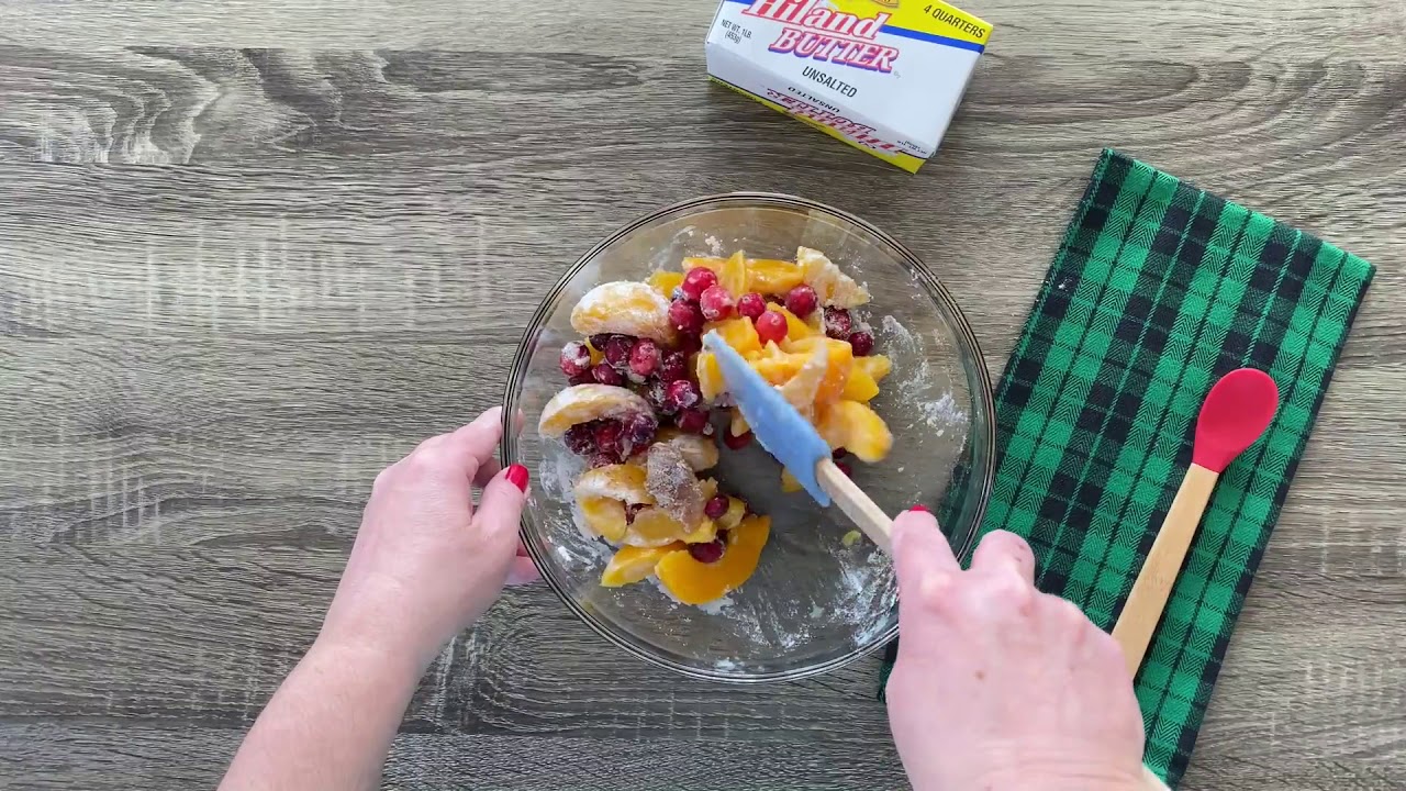 Simple Peach Cranberry Crumble