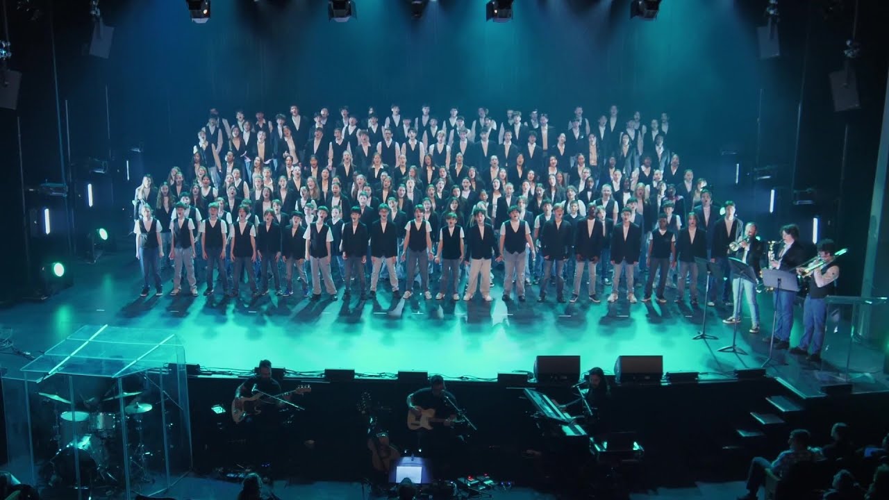 Skyfall - Les Petits Chanteurs de Laval
