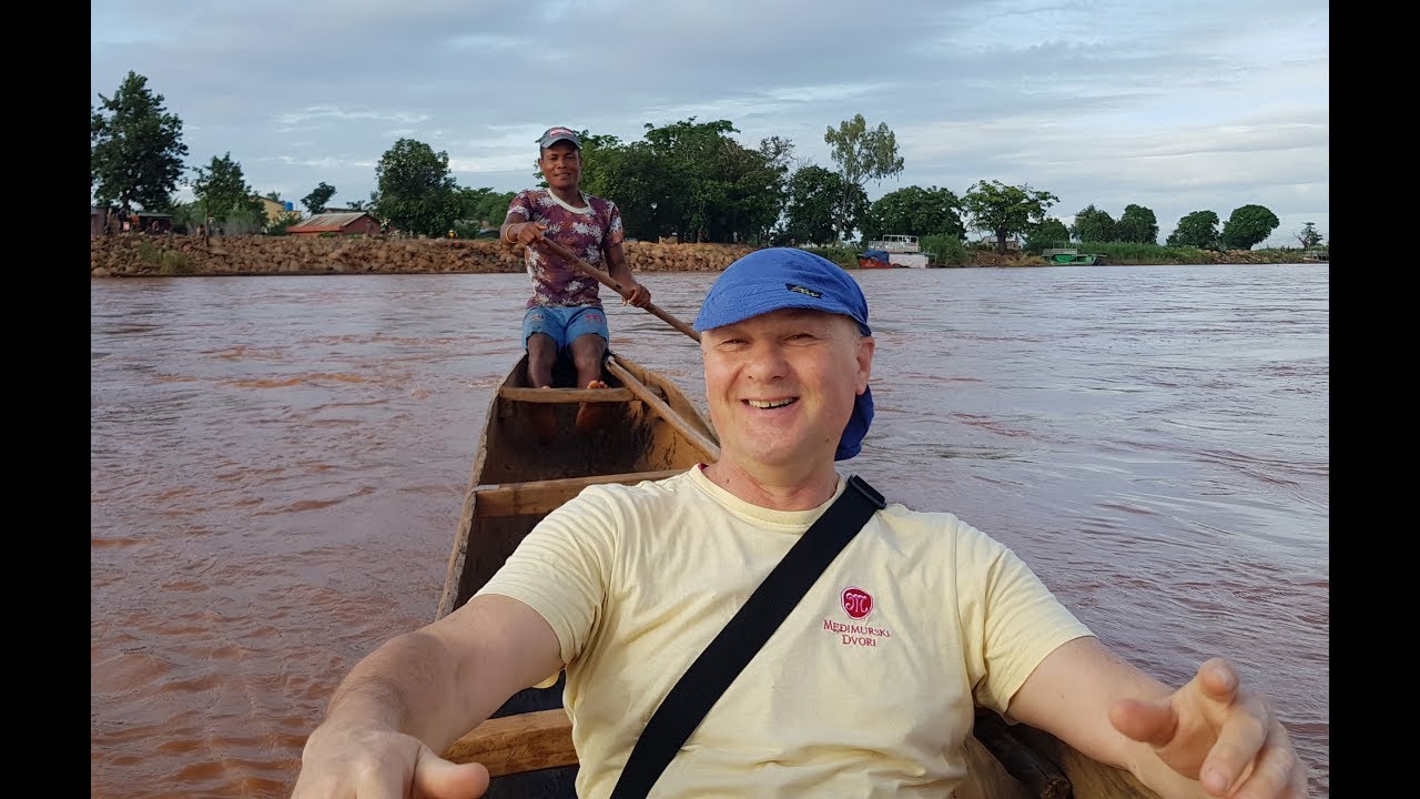Madagascar Miandrivazo   crossing the Mahajilo River 2019 Madagaskar   Miandrivazo   prelazak rijeke