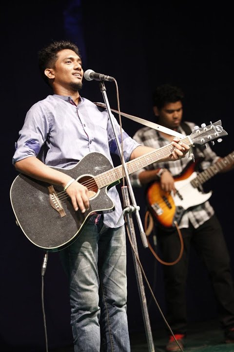 Senao Ka Yahova Pavitra ( Live ) | Hindi Gospel Song - Joseph Raj Allam