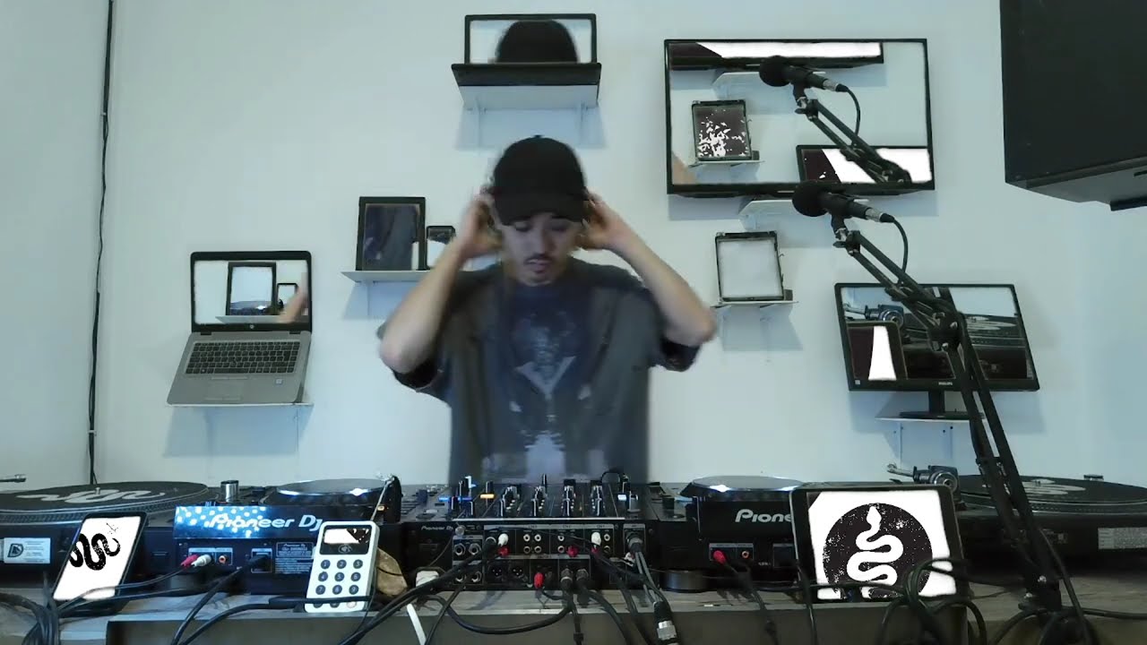 Ozwick DJ set at AAJA Radio
