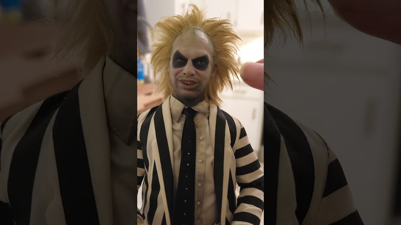 Sideshow Collectibles 1/6 scale Beetlejuice 2.0