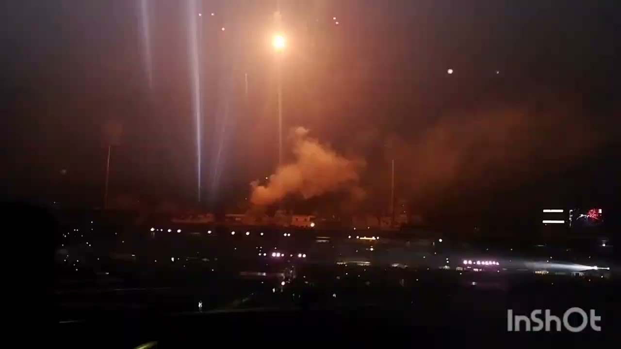 Fireworks in Mirpur cricket Stadium!! মিরপুর স্টেডিয়ামে আতসবাজির ফুলঝুরি!! BPL Final Celebration 🏏