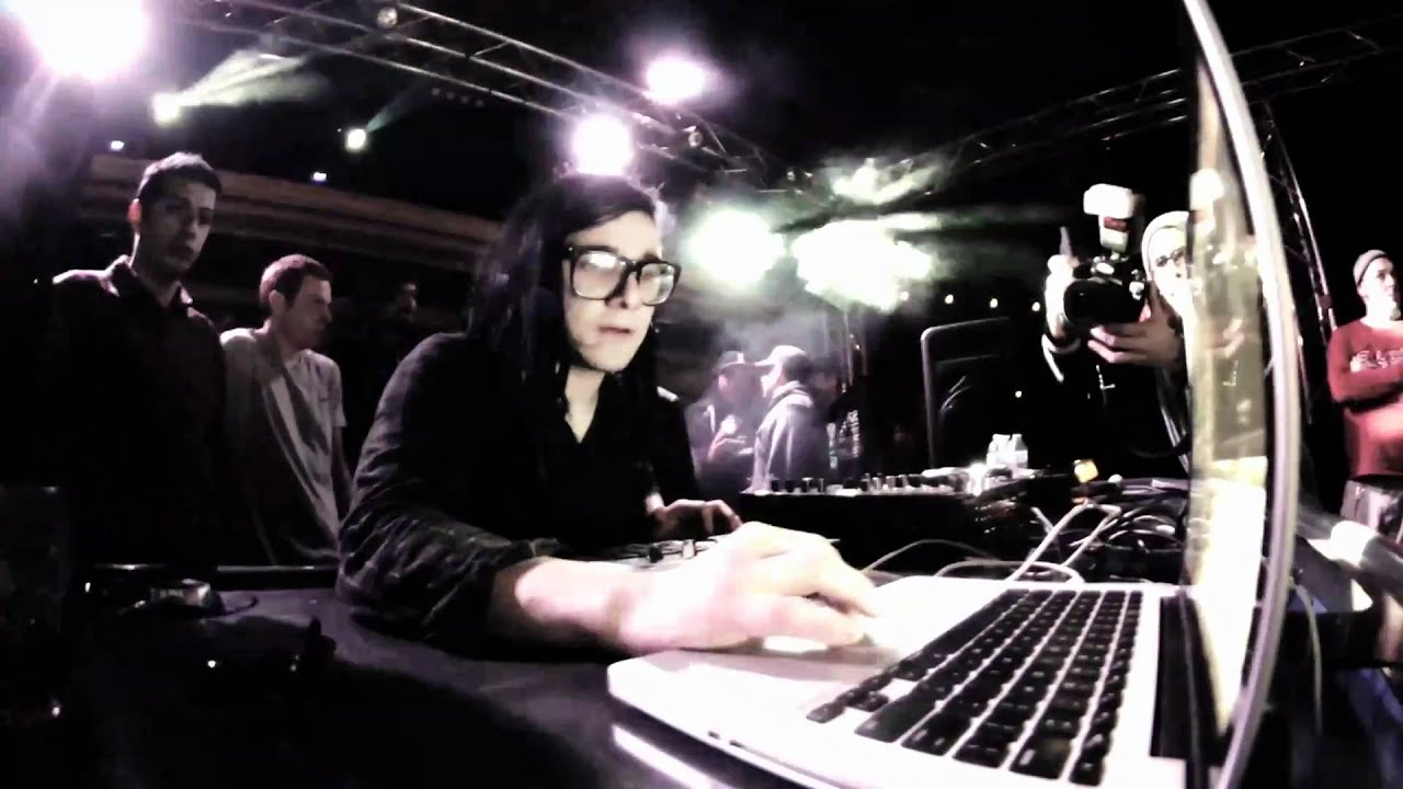SKRILLEX LIVE IN AZ @ 910 LIVE - SCARY MONSTERS REMIXES TO NEW UNRELEASED TRACK!  HD